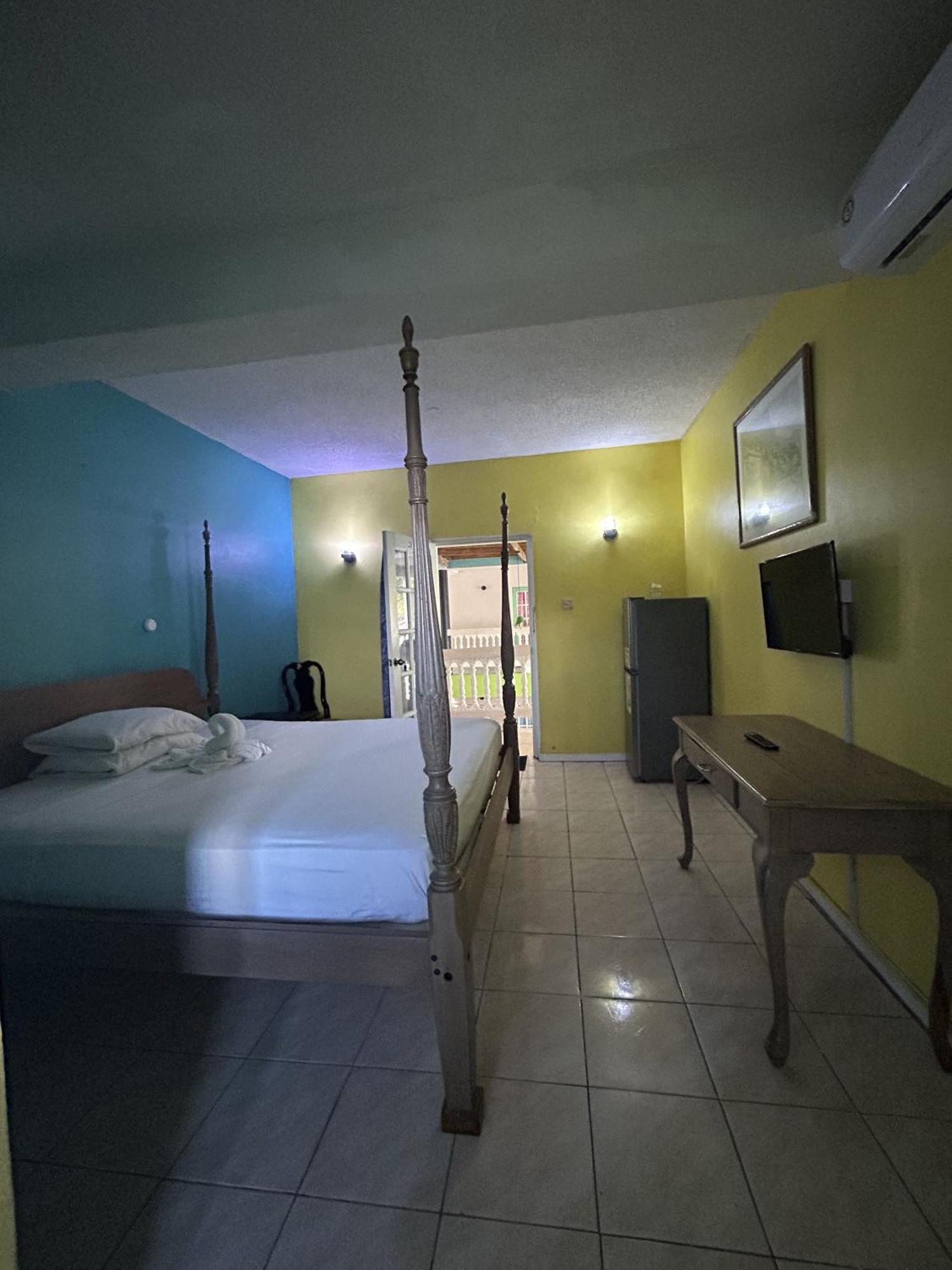 Bay Heights Escape Hotel Gros Islet Exterior photo